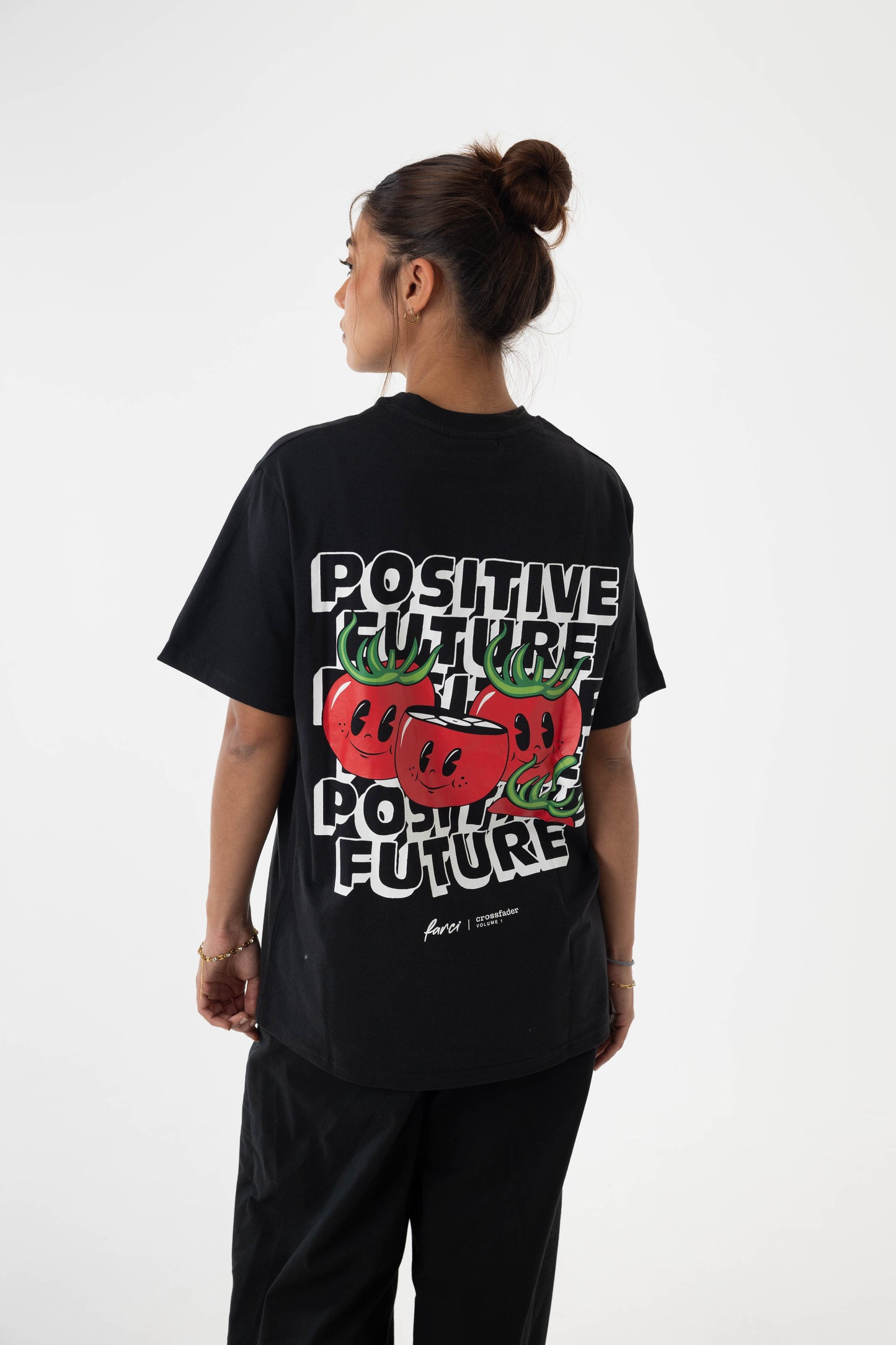 TEE POSITIVE BLACK