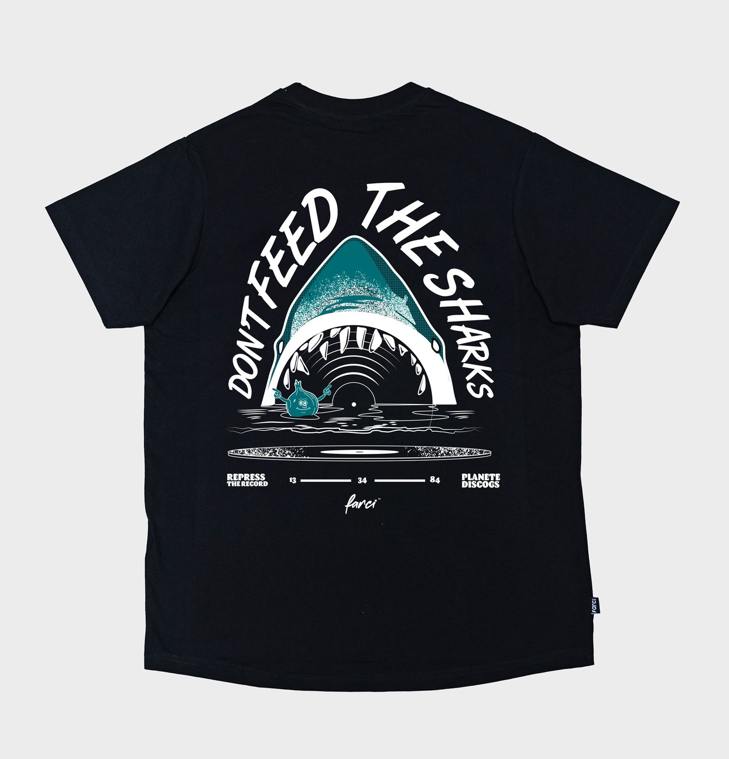 TEE SHARK BLACK