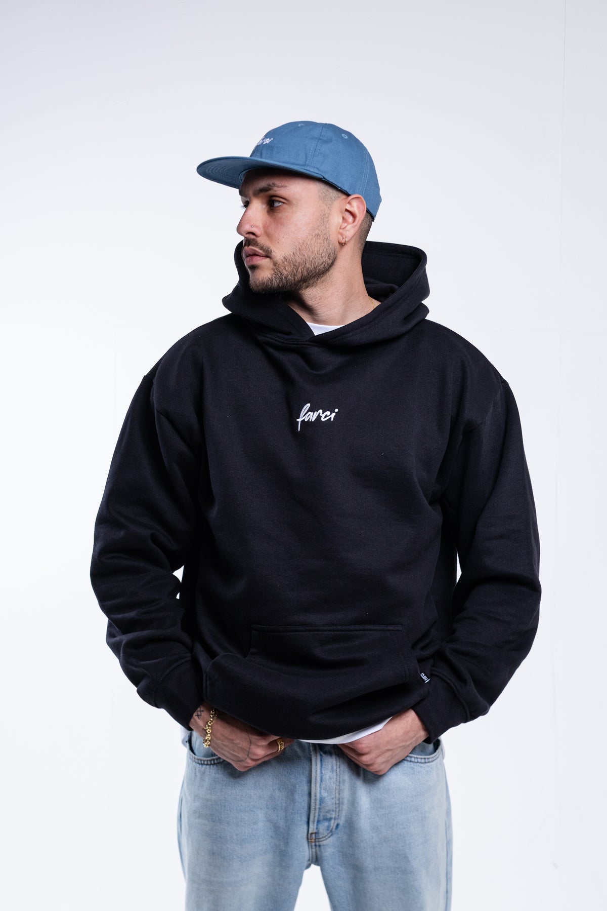 HOODIE CODE BLACK