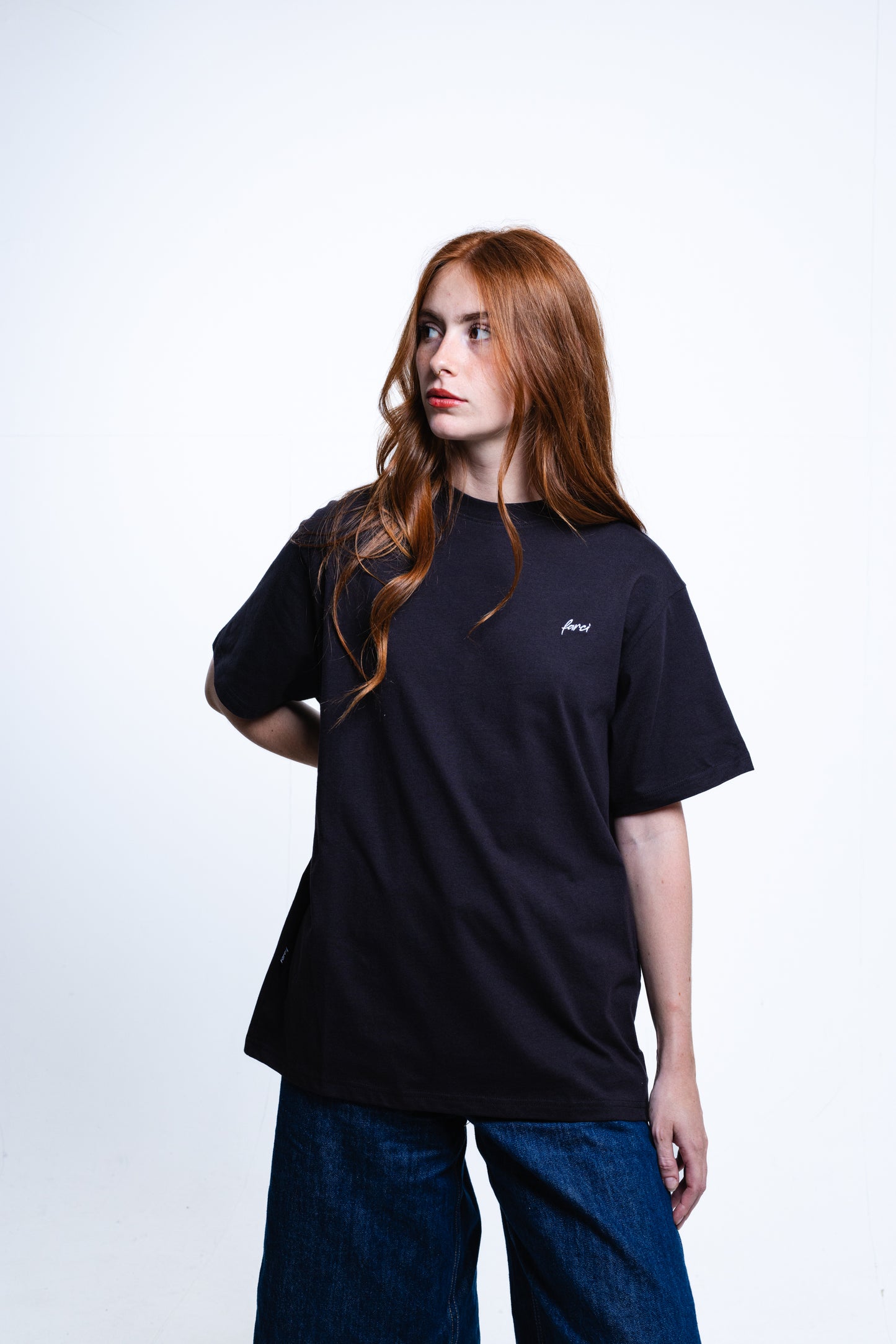TEE HALF BLACK