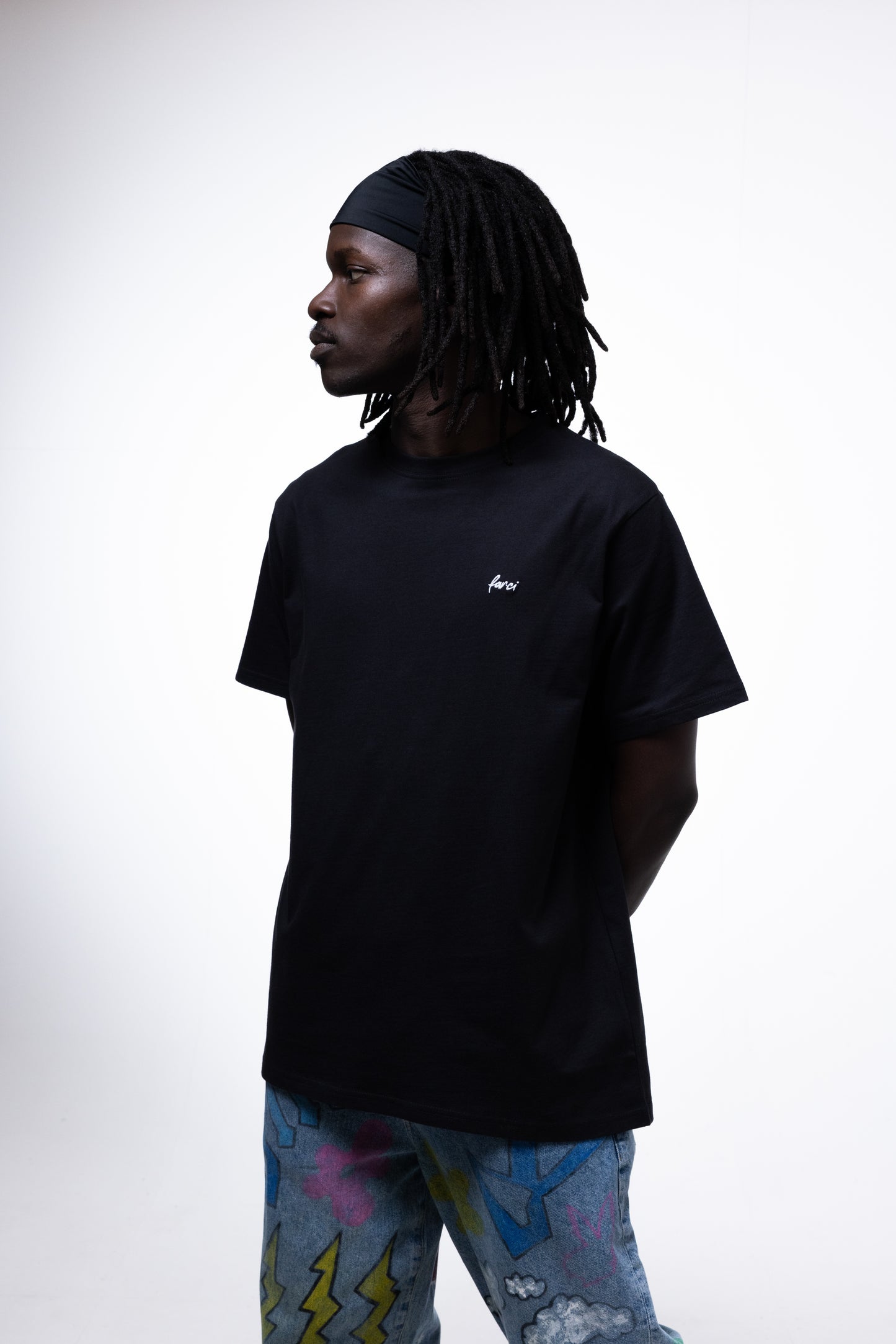DELI TEE BLACK